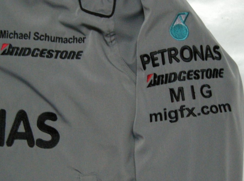 Mercedes Benz PETRONAS Jacket Grau